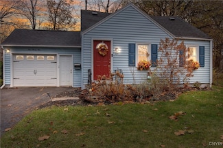 329 Belmore Dr, Syracuse, NY 13212