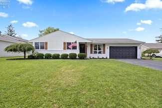 218 Saint Thomas Dr, Fremont, OH 43420