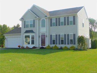 6296 Rebecca Rd, Lockport, NY 14094