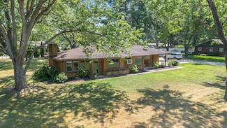 2434 W John Beers Rd, Stevensville, MI 49127
