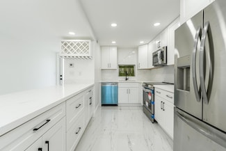 9220 S Hollybrook Lake Dr Unit 107, Pembroke Pines, FL 33025