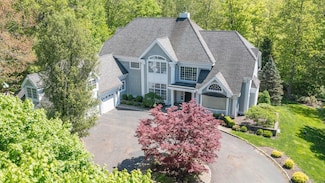 14 Dillman Ct, Ridgefield, CT 06877