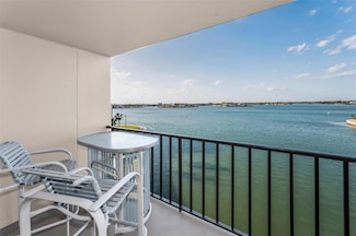 7700 Sun Island Dr S Unit 404, South Pasadena, FL 33707