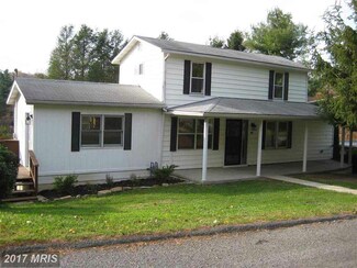 102 Flynn St, Kingwood, WV 26537