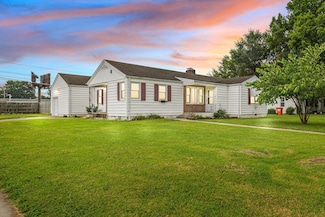1402 S Kentwood Ave, Springfield, MO 65804