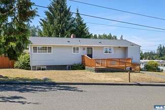 2810 S Oak St, Port Angeles, WA 98362