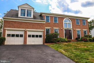 12003 Meadowville Ct, Herndon, VA 20170