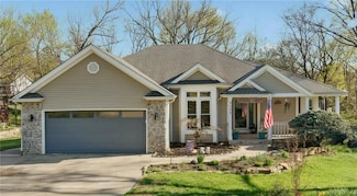 9305 NW 80th St, Kansas City, MO 64152