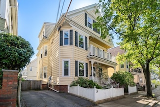 29 Charnwood Rd Unit 2, Somerville, MA 02144