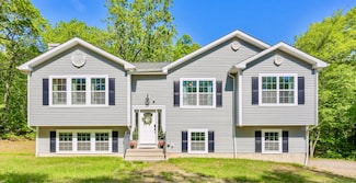 2 Red Fox Run, Wolcott, CT 06716