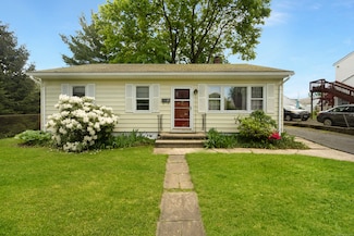 87 Charles St, Stamford, CT 06902