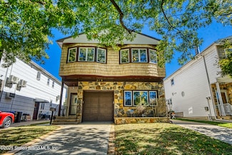379 Woolley Ave, Staten Island, NY 10314