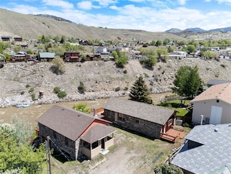 504 4th St, Gardiner, MT 59030