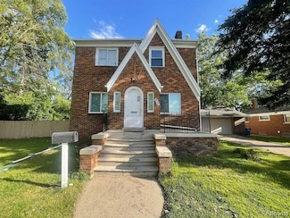8056 Fisher Ave, Warren, MI 48089