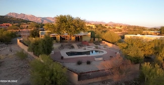 6060 E River Rd, Tucson, AZ 85750