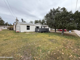 1146 East St, Upton, WY 82730