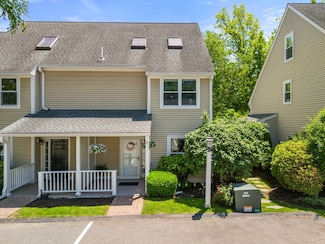 81 Hammond Place, Woburn, MA 01801