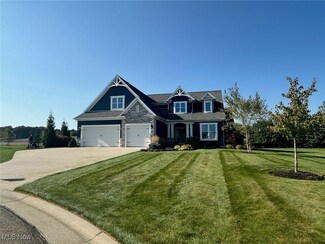 7529 Southridge Cir NW, North Canton, OH 44720