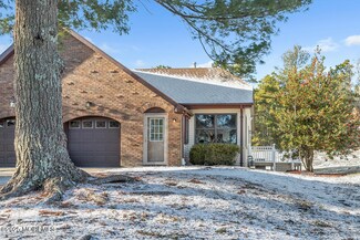 4 Cedar Ave Unit 10, Manahawkin, NJ 08050