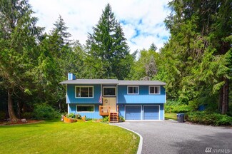 5495 NE Laura Loop, Poulsbo, WA 98370