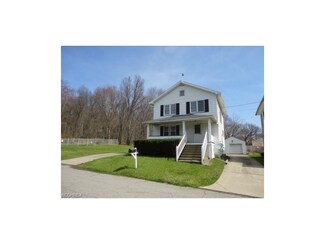 7539 Francis St, Masury, OH 44438
