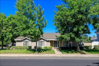 3537 Regency Park Dr, Modesto, CA 95356