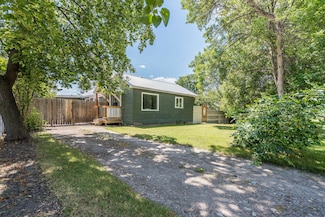 1104 6th St W, Kalispell, MT 59901