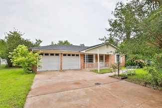 134 Memory Ln, Houston, TX 77037