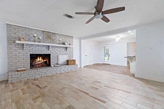 2750 Lincoln St, Vidor, TX 77662