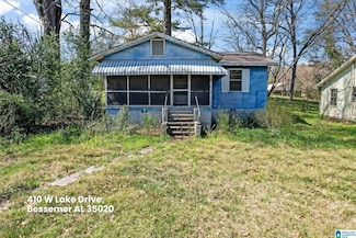 410 W Lake Dr, Bessemer, AL 35020