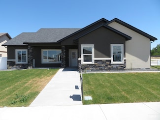 1487 Zephlyn St, Hollister, ID 83301