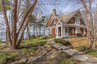 60 Seal Cove Lane Great Diamond, Portland, ME 04109