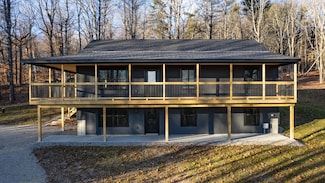 35 Pond View Dr, Otisfield, ME 04270