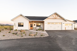 5417 Peppergrass Rd, Helena, MT 59602