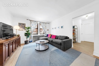 385 Argyle Rd Unit 1B, Brooklyn, NY 11218