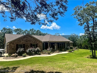 605 W Robert St, Poteau, OK 74953