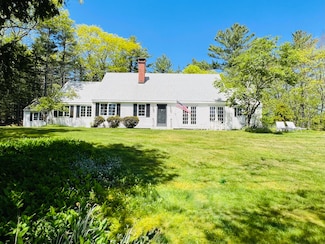 329 Salt Pond Rd, Blue Hill, ME 04614