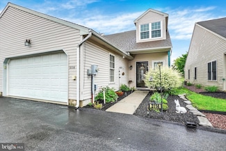 3114 Harmony Rose Ct, Dover, PA 17315