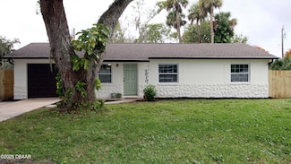 2810 Kumquat Dr, Edgewater, FL 32141