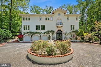 1405 N Pegram St, Alexandria, VA 22304