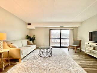 159 Main St Unit 22A, Stoneham, MA 02180