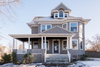 1367 Robeson St, Fall River, MA 02720