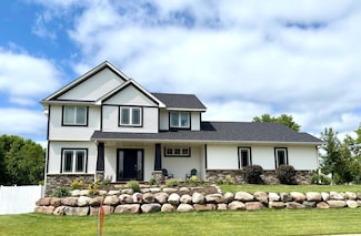 2130 Erie Dr, Northfield, MN 55057