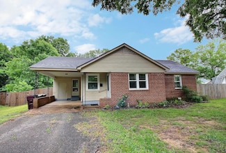534 S Center St, Collierville, TN 38017