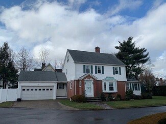 21 Longley Ct, Pawtucket, RI 02860