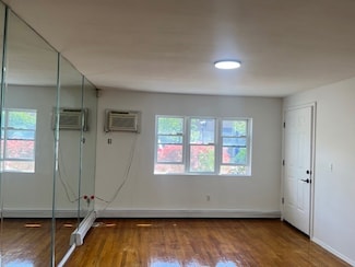 132-11 11th Ave Unit 1STFLOOR, College Point, NY 11356