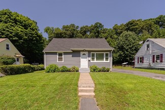 71 Berkshire St, Holyoke, MA 01040