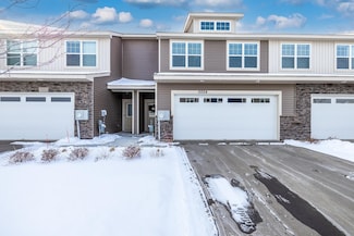 5054 Stable View Dr, Woodbury, MN 55129