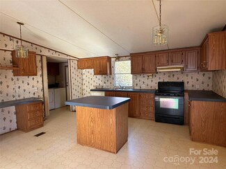 288 John L Hudson Sr Rd, Lancaster, SC 29720