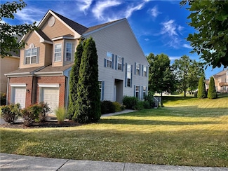 5583 Spring Ridge Dr W, Macungie, PA 18062